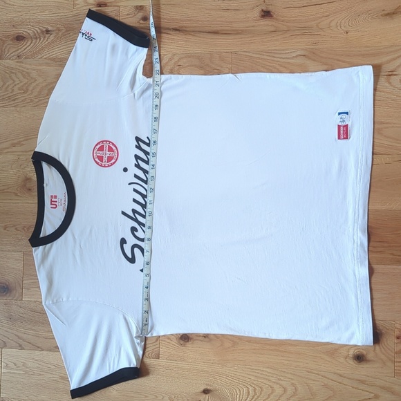 Schwinn. Men's Logoed Tee-Shirt. Size Large. - Picture 4 of 8